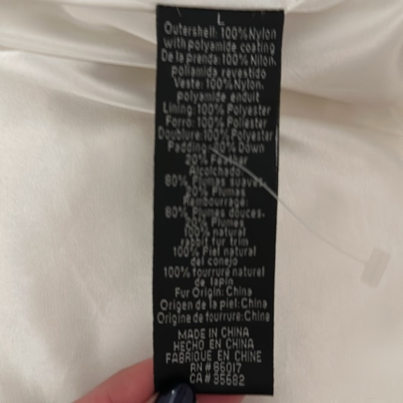 Bebe white faux fur hood with belt parka - Picture 9 of 10